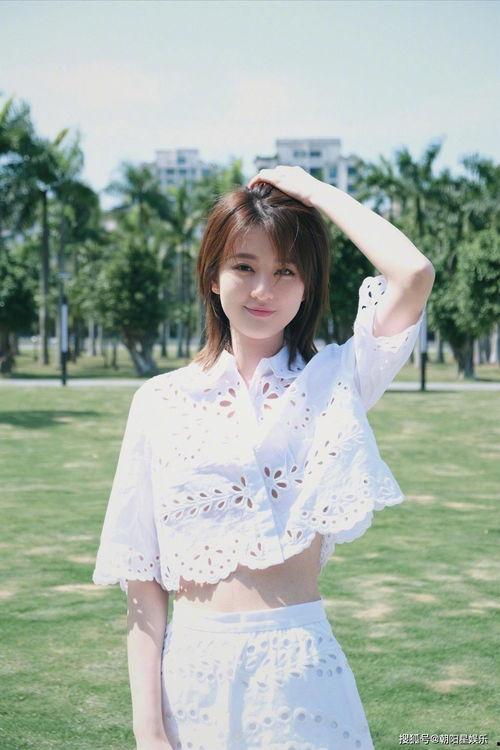 娱乐吃瓜酱 周雨彤,娱乐吃瓜酱下的璀璨星辉